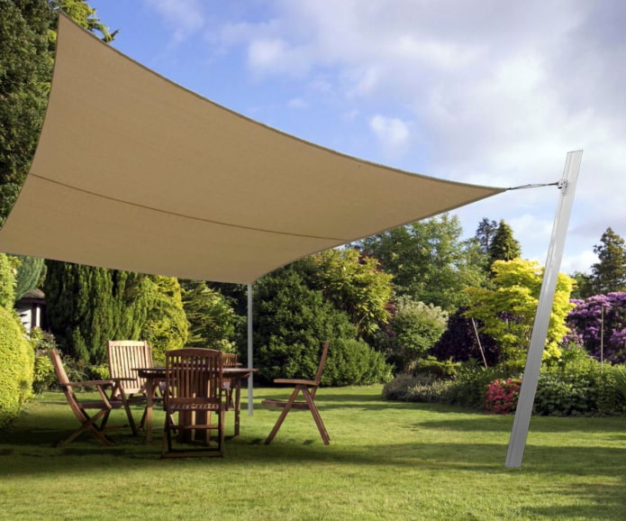 tenda à vela no local