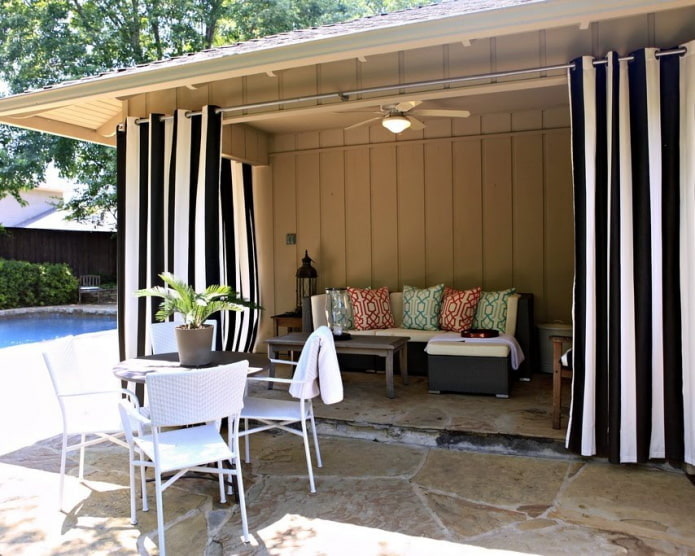 Cortinas de tecido para um gazebo