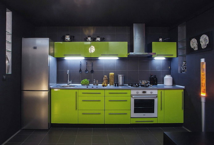 interior da cozinha em tons de preto e verde