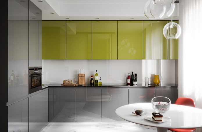 design de cozinha em tons cinza-esverdeados