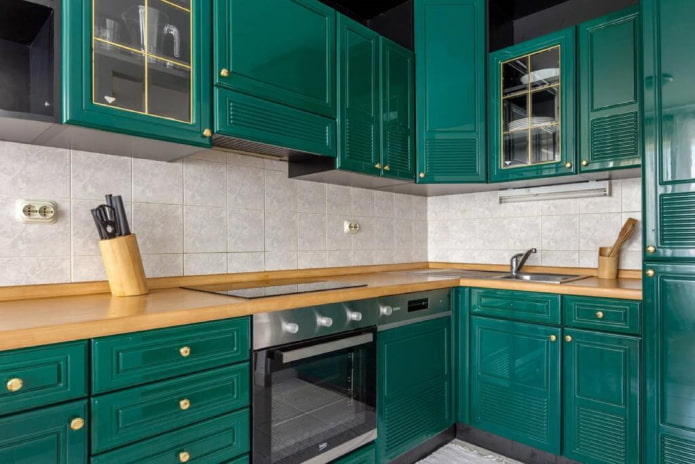 bancada de cozinha em tons de verde