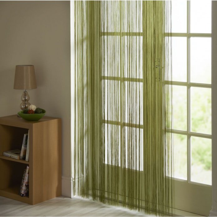 cortinas de fios leves para janelas francesas