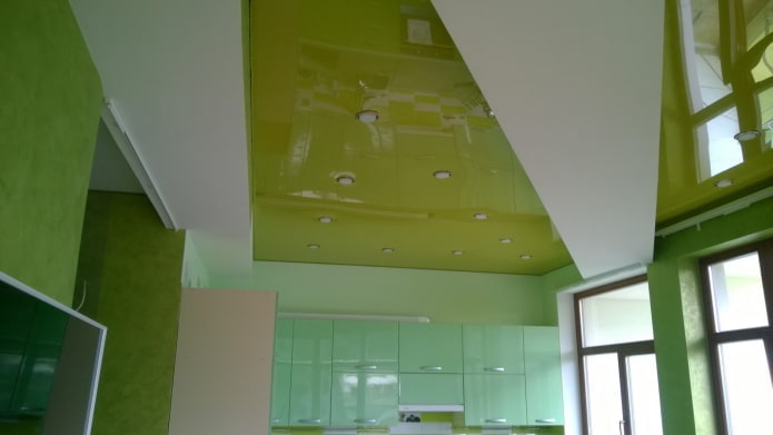 teto tenso verde brilhante