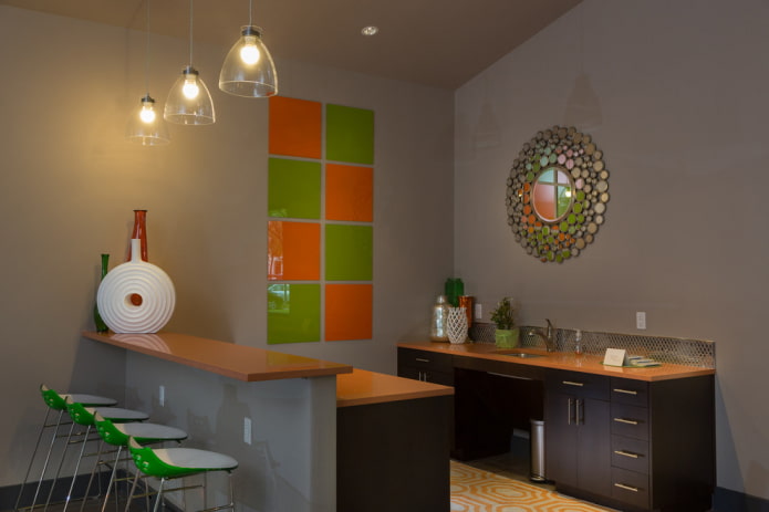 decoração de espelho no interior da cozinha