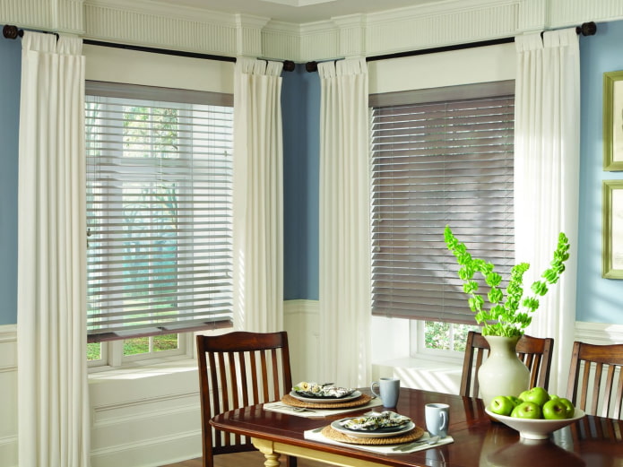 Cortinas brancas