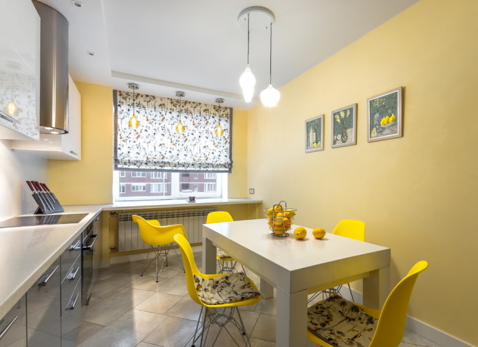 detalhes em amarelo no interior da cozinha