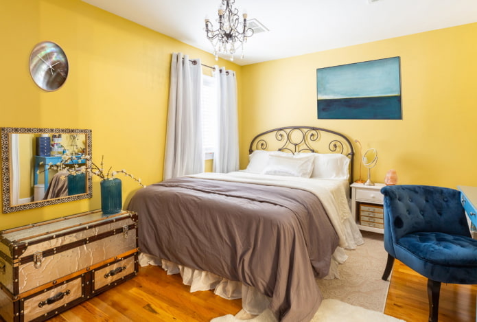 decoração têxtil do quarto em tons de amarelo