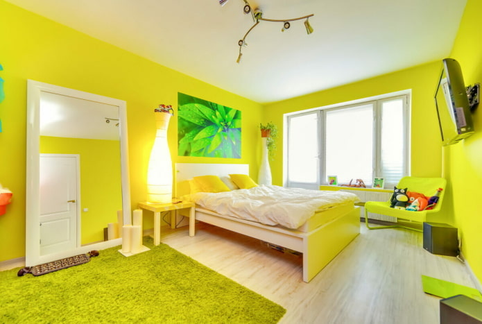 tons de amarelo no interior do quarto