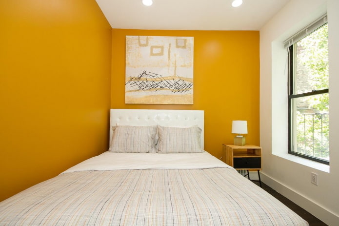 interior do quarto amarelo