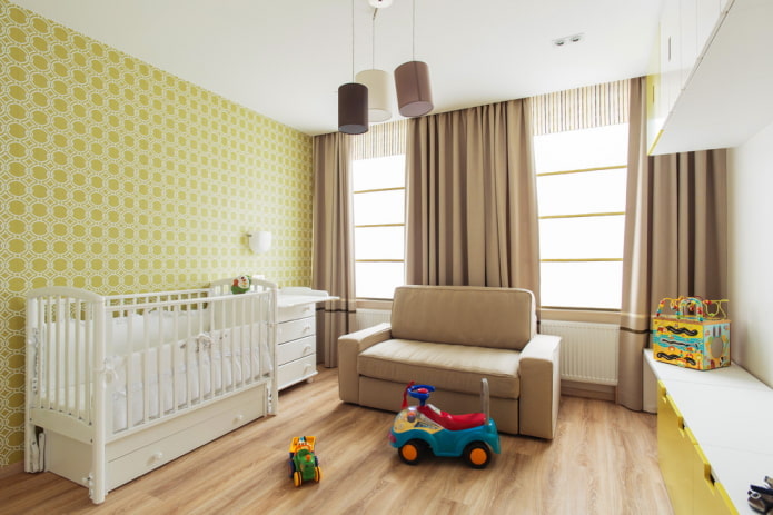 cortinas marrons paredes amarelas