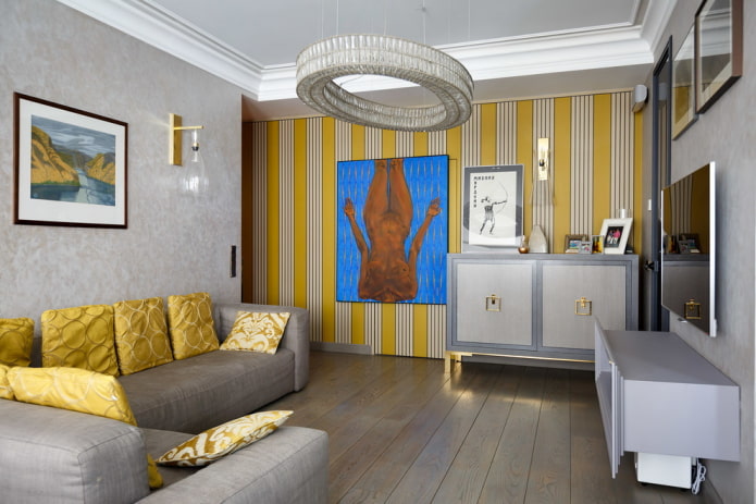 Papel de parede amarelo e cinza na sala de estar