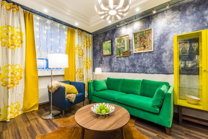 Cortinas lisas com cortinas com padrão ou ornamento