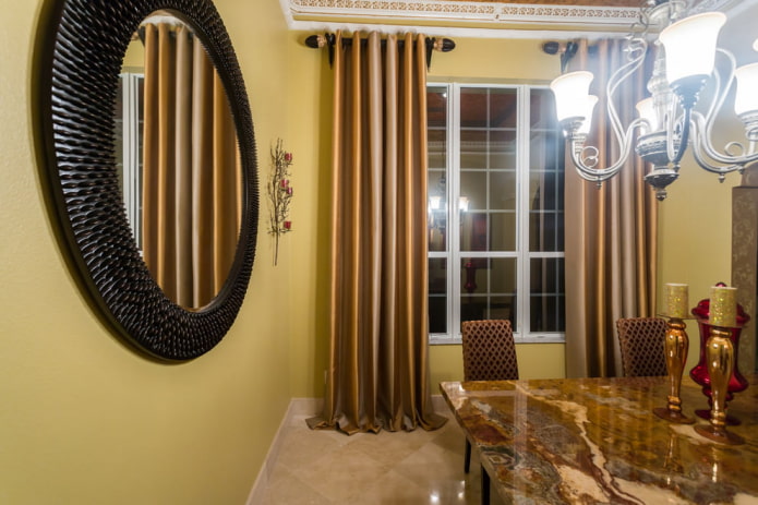 cortinas douradas na cozinha