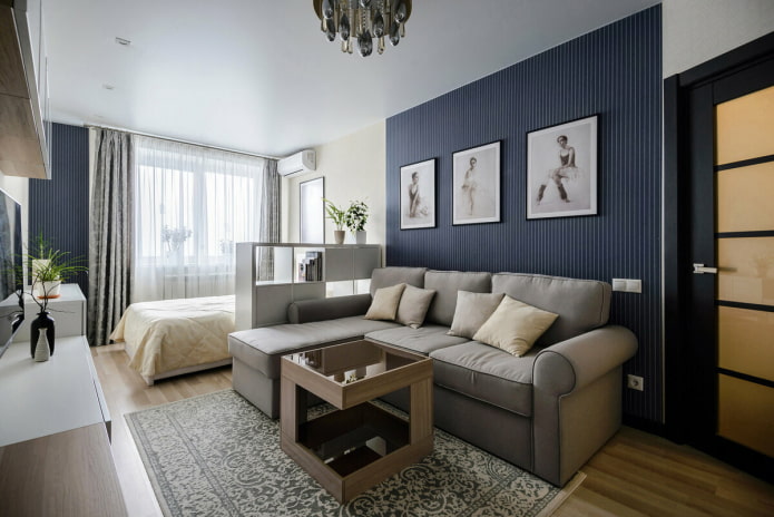 espaçoso apartamento de um cômodo com uma cama